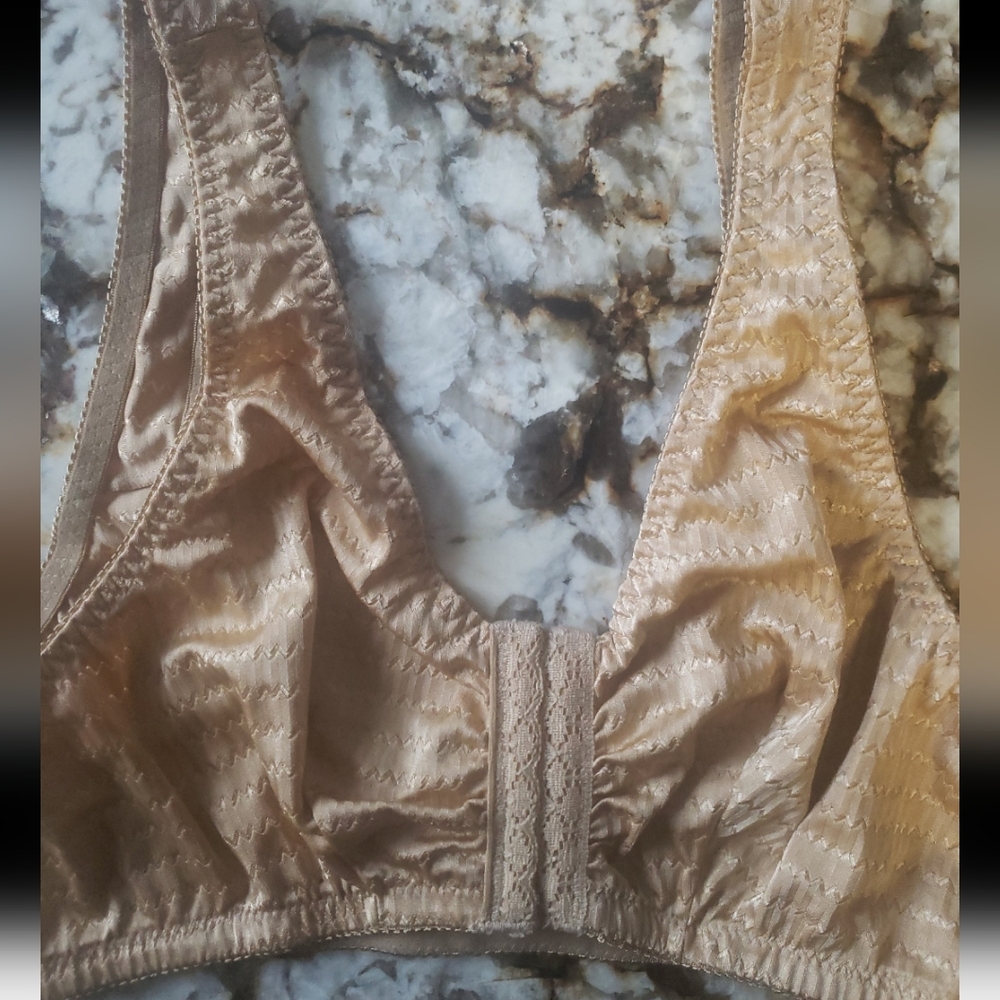 Assorted Bra Bundle - Picture 9 of 12